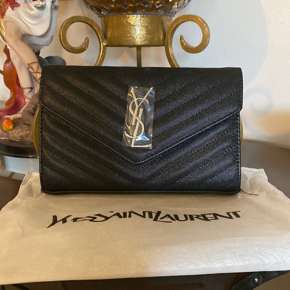 Handbags - Beautiful Wallet bag